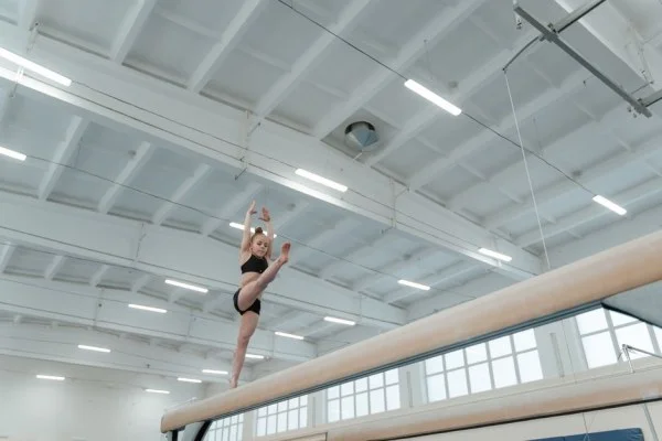 Chinese gymnast balance beam routine